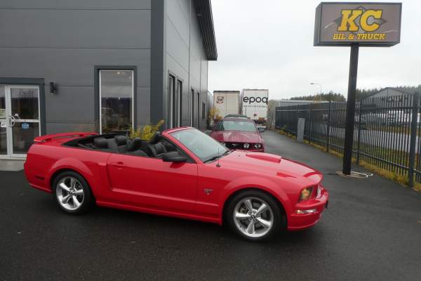 2007 Ford Mustang GT Cab / SÅLD!