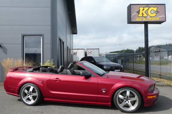 2005 Ford Mustang GT Cab / Kompressor OBS! 1201mil !