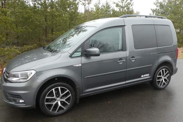 VW Caddy Bluemotion 1.4 TGi . Automat / ( Camper Van )