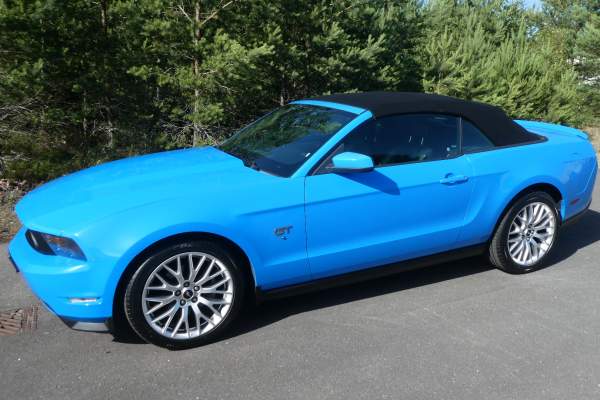 2010 Ford Mustang GT Cab / SÅLD!